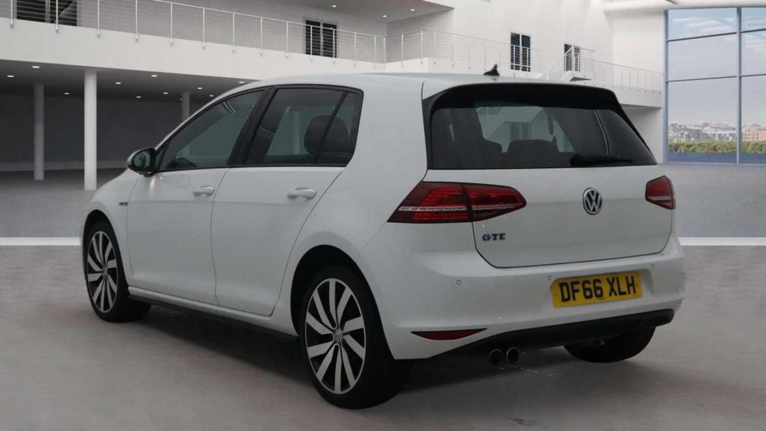 Used Volkswagen Golf 2016 for sale - 77571370: Photo 4