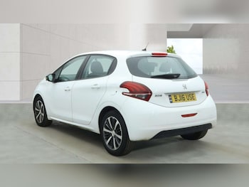 Used Peugeot 208 2016 for sale - 78433611: Photo