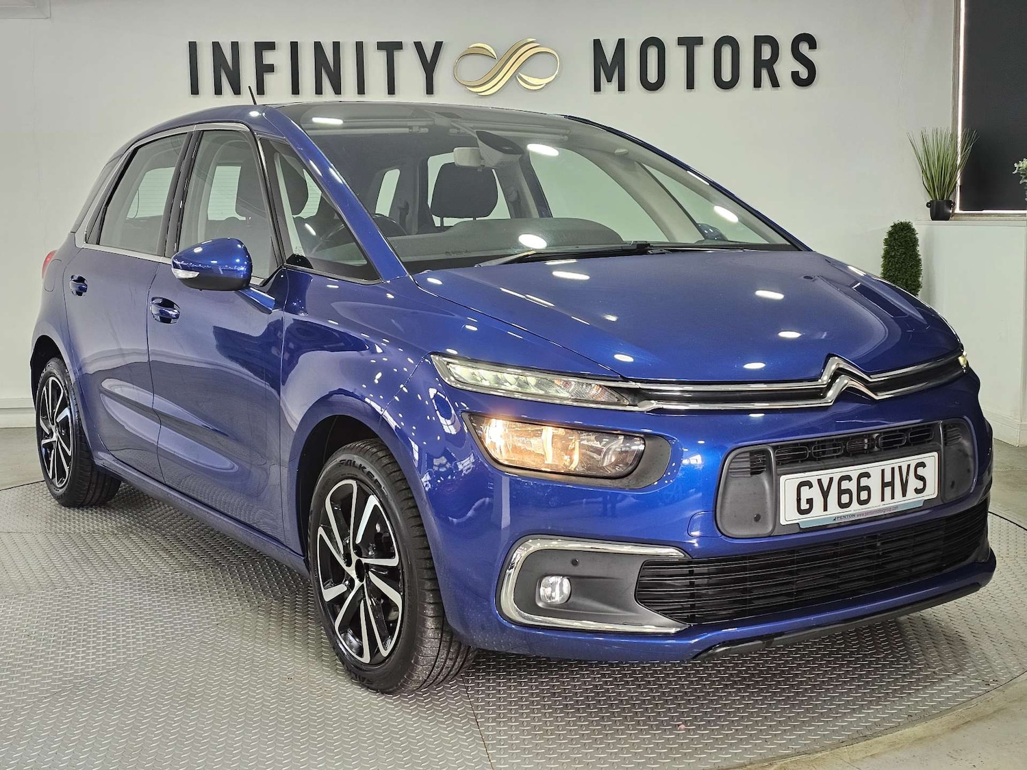 Used Citroen C4 Picasso 2017 for sale - 76972324: Photo 1