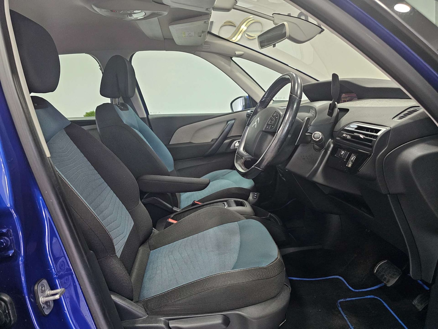 Used Citroen C4 Picasso 2017 for sale - 76972324: Photo 2