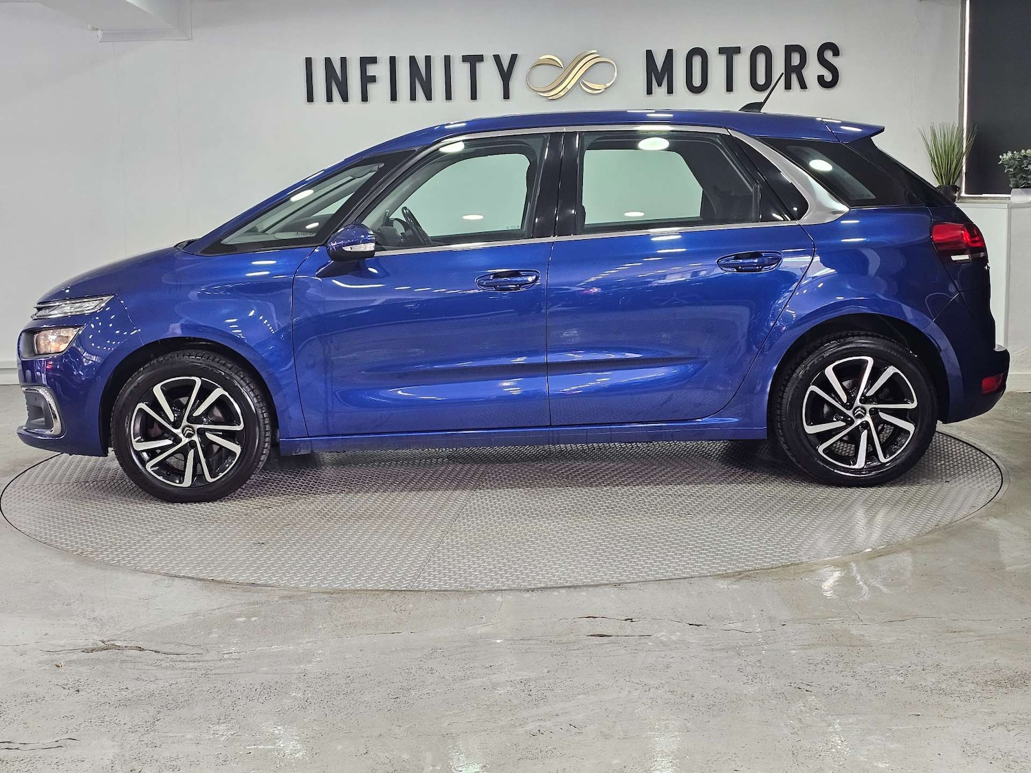 Used Citroen C4 Picasso 2017 for sale - 76972324: Photo 20