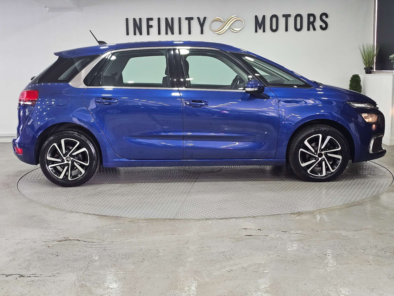Used Citroen C4 Picasso 2017 for sale - 76972324: Photo 35