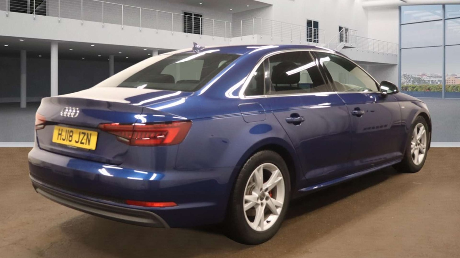 Used Audi A4 2018 for sale - 77483014: Photo 5