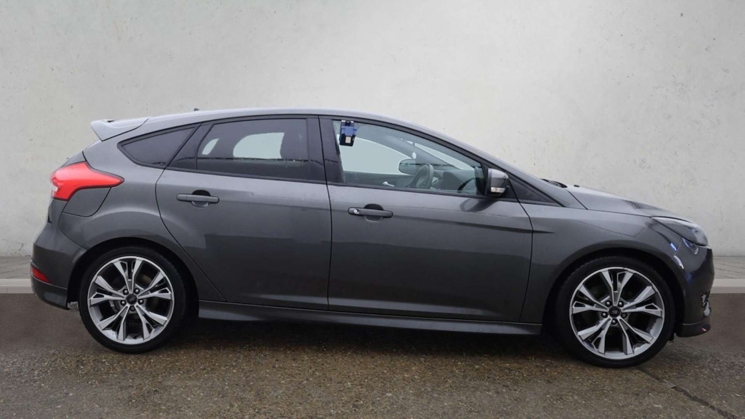 Used Ford Focus 2017 for sale - 76972466: Photo 7