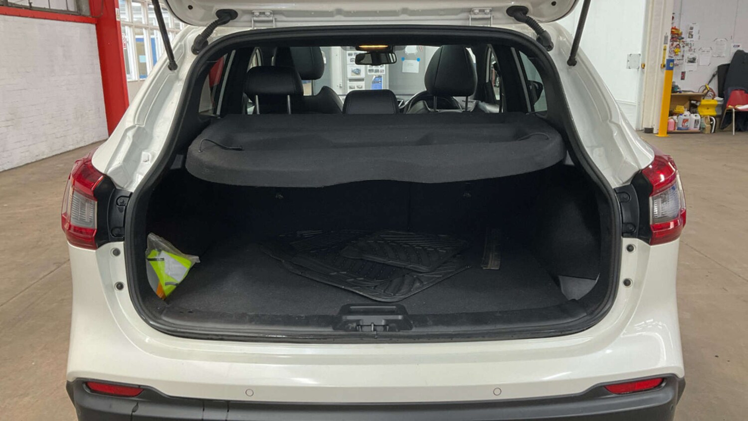 Used Nissan Qashqai 2018 for sale - 77594820: Photo 11