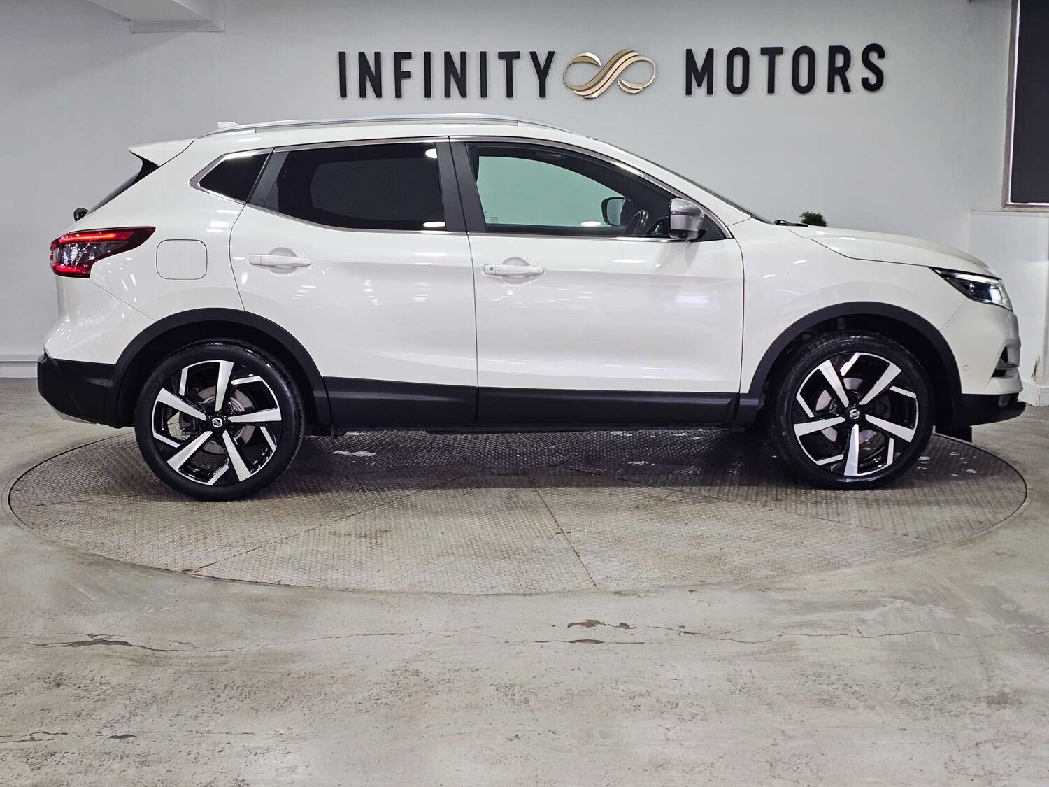 Used Nissan Qashqai 2018 for sale - 77594820: Photo 32