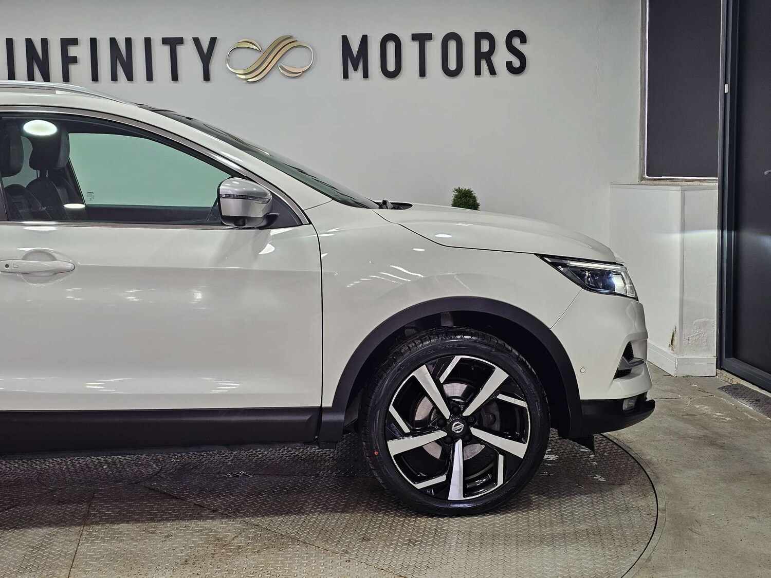 Used Nissan Qashqai 2018 for sale - 77594820: Photo 33