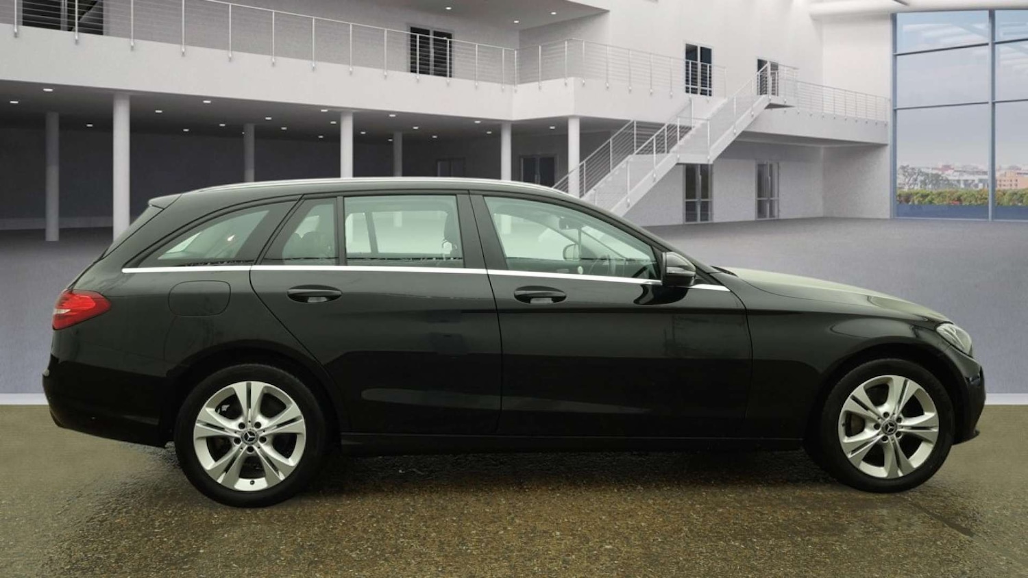 Used Mercedes-Benz C Class 2017 for sale - 77227780: Photo 7