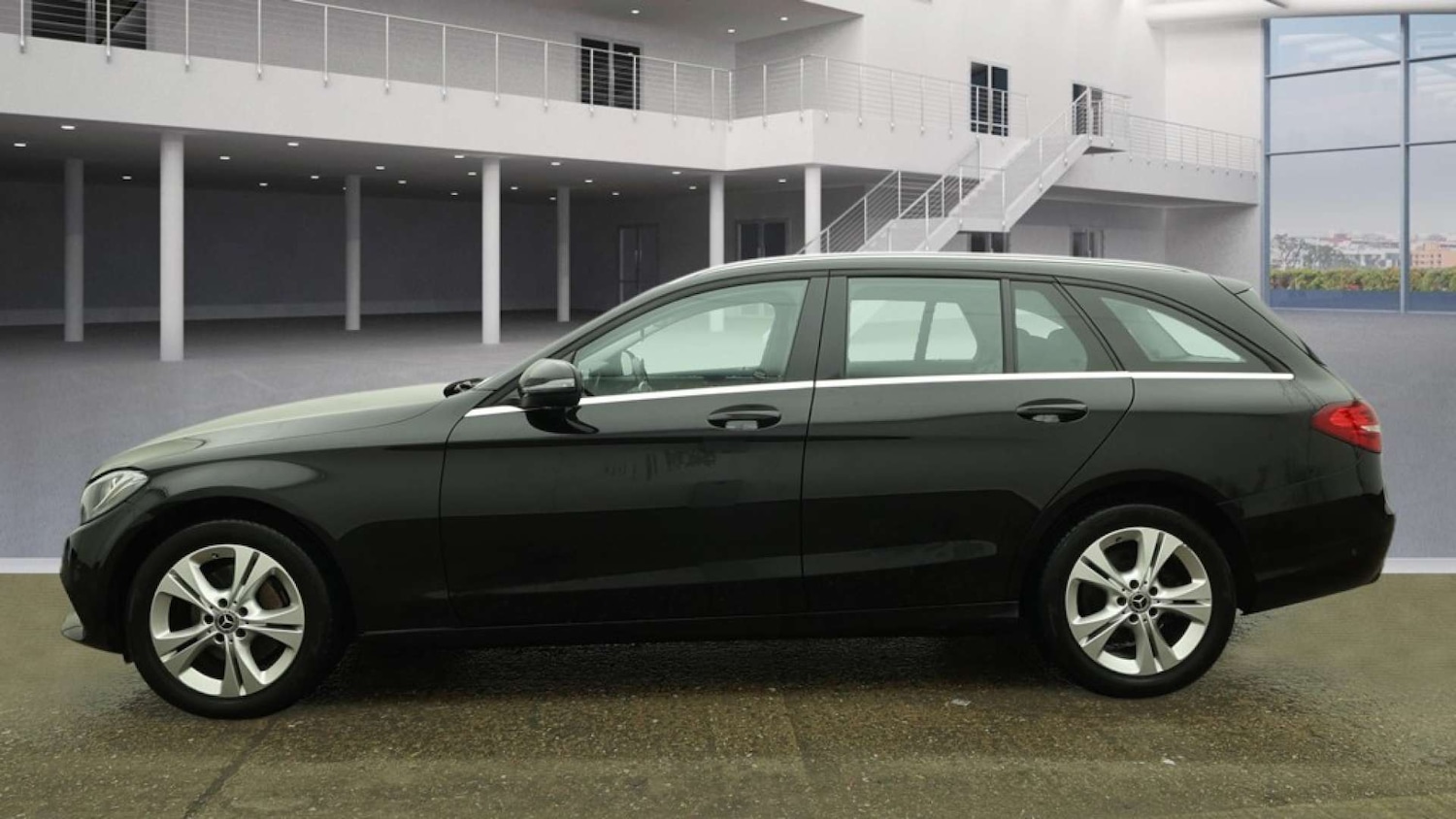 Used Mercedes-Benz C Class 2017 for sale - 77227780: Photo 8