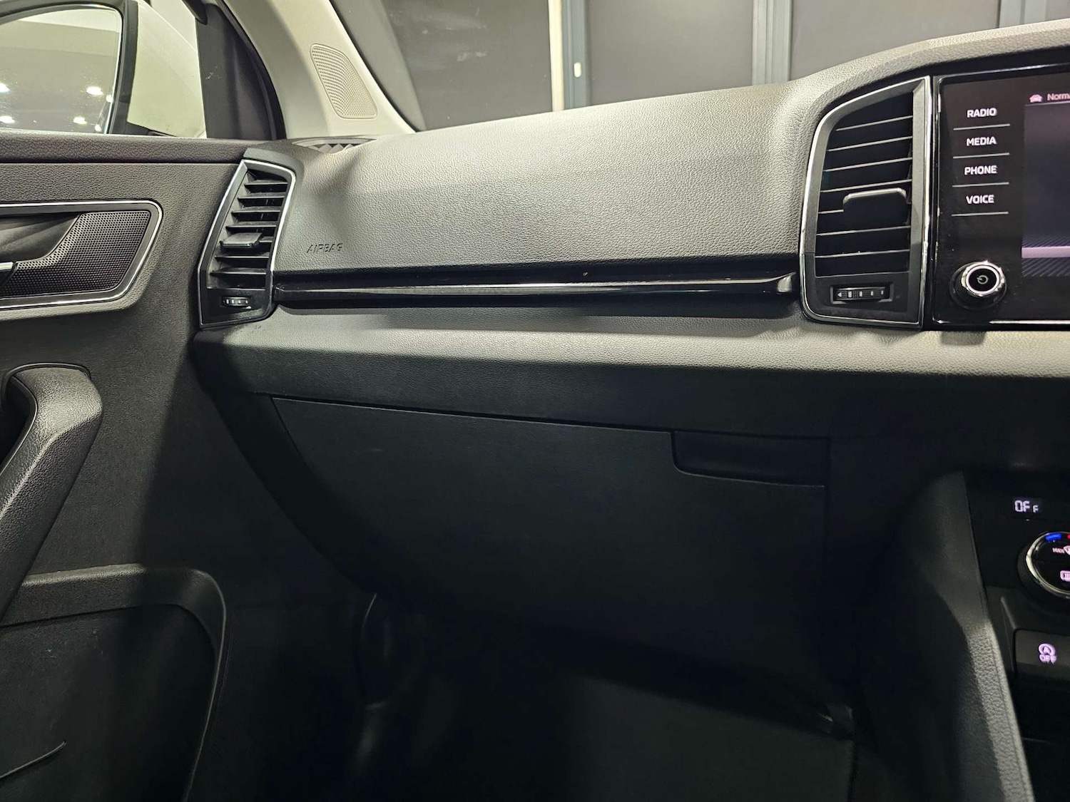 Used Skoda Karoq 2018 for sale - 77408942: Photo 77