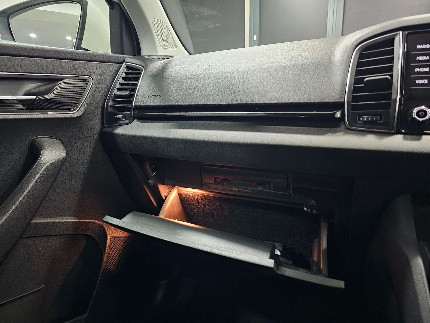 Used Skoda Karoq 2018 for sale - 77408942: Photo 78