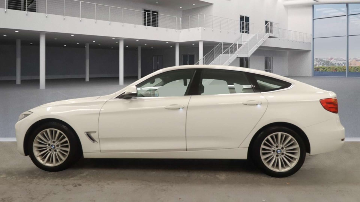 Used BMW 3 Series 2014 for sale - 76972335: Photo 8