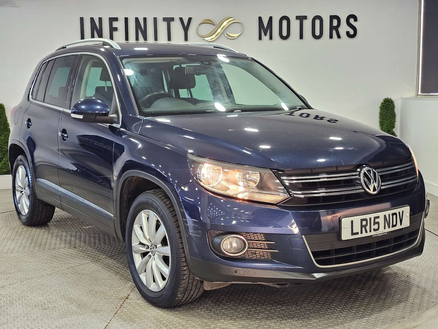 Used Volkswagen Tiguan 2015 for sale - 77125195: Photo 1