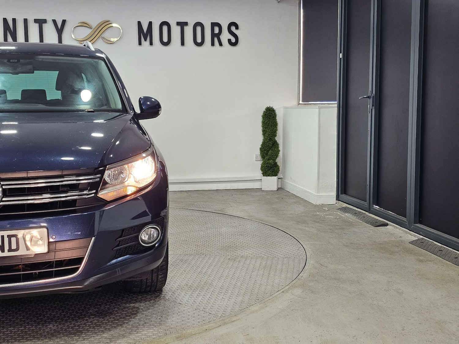 Used Volkswagen Tiguan 2015 for sale - 77125195: Photo 11