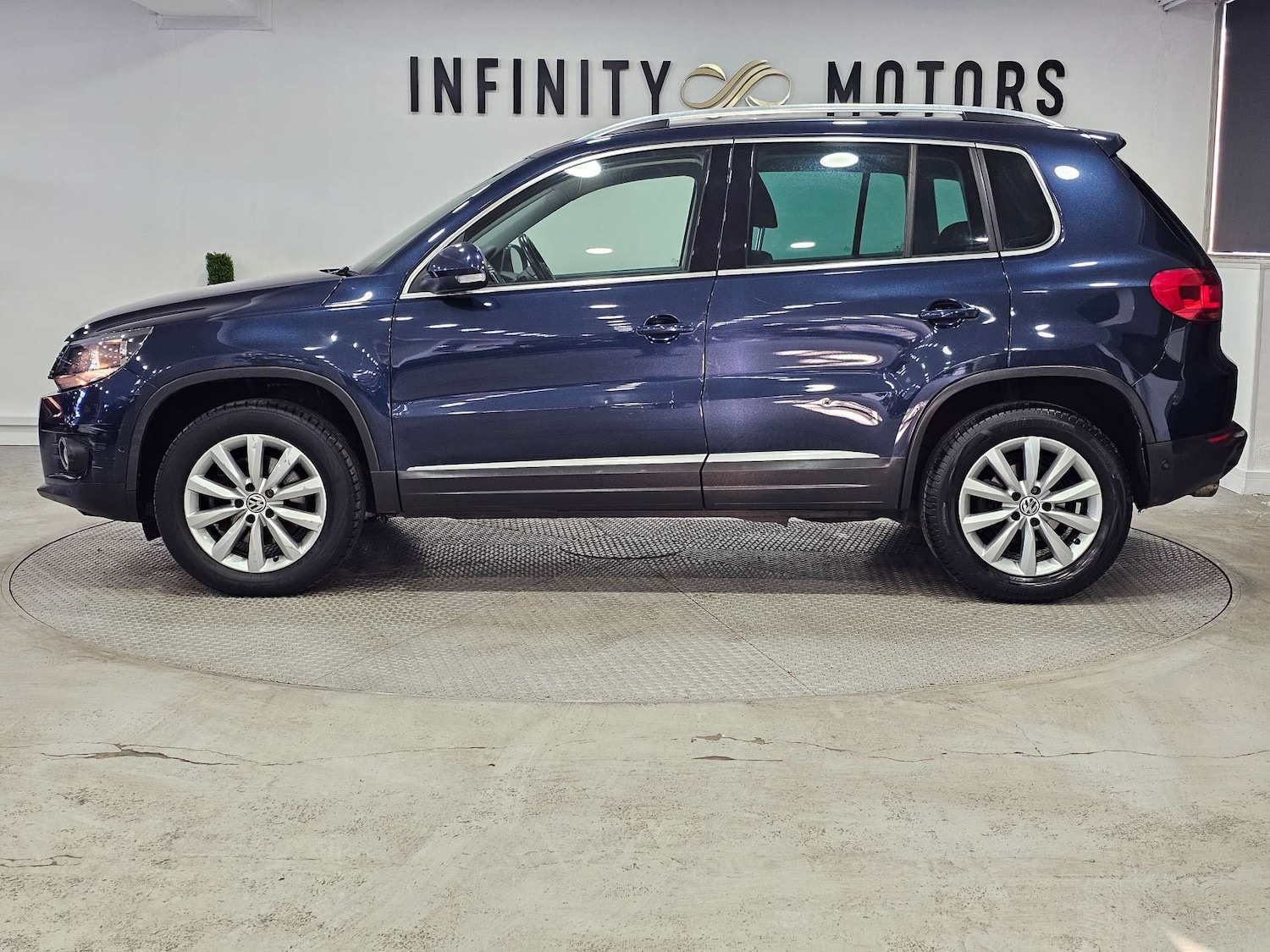 Used Volkswagen Tiguan 2015 for sale - 77125195: Photo 20