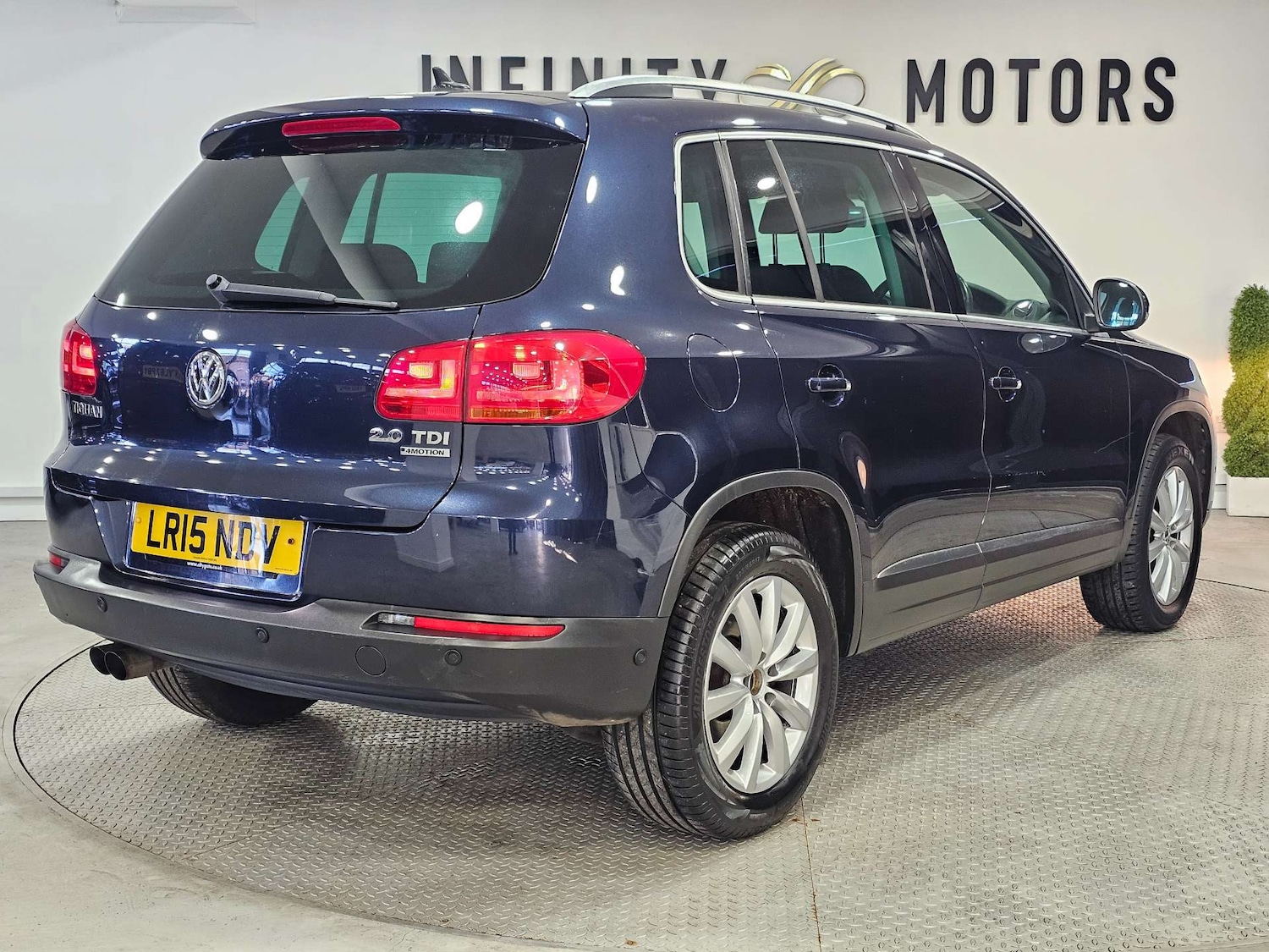 Used Volkswagen Tiguan 2015 for sale - 77125195: Photo 33