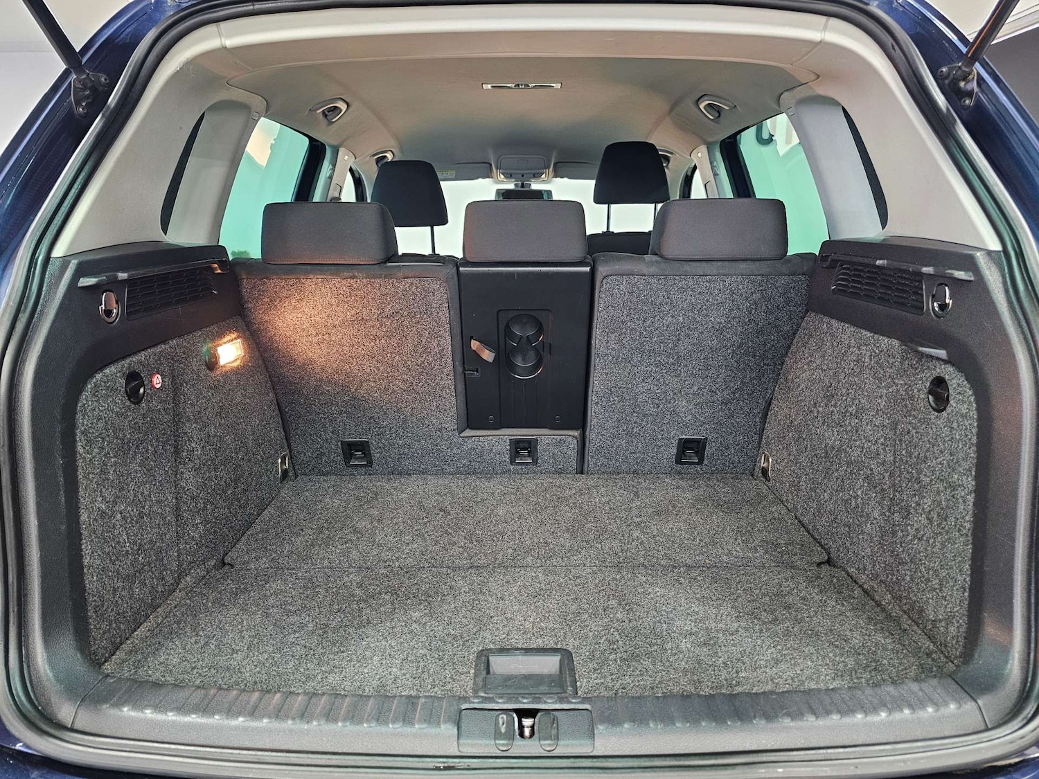 Used Volkswagen Tiguan 2015 for sale - 77125195: Photo 50