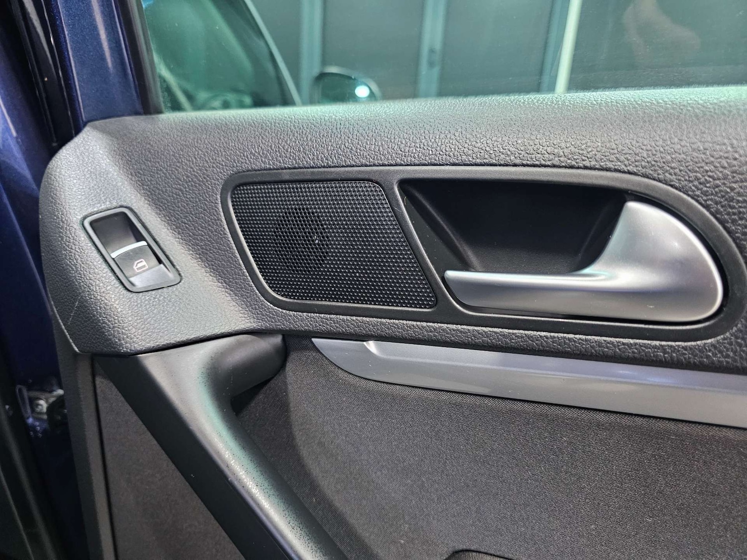 Used Volkswagen Tiguan 2015 for sale - 77125195: Photo 79