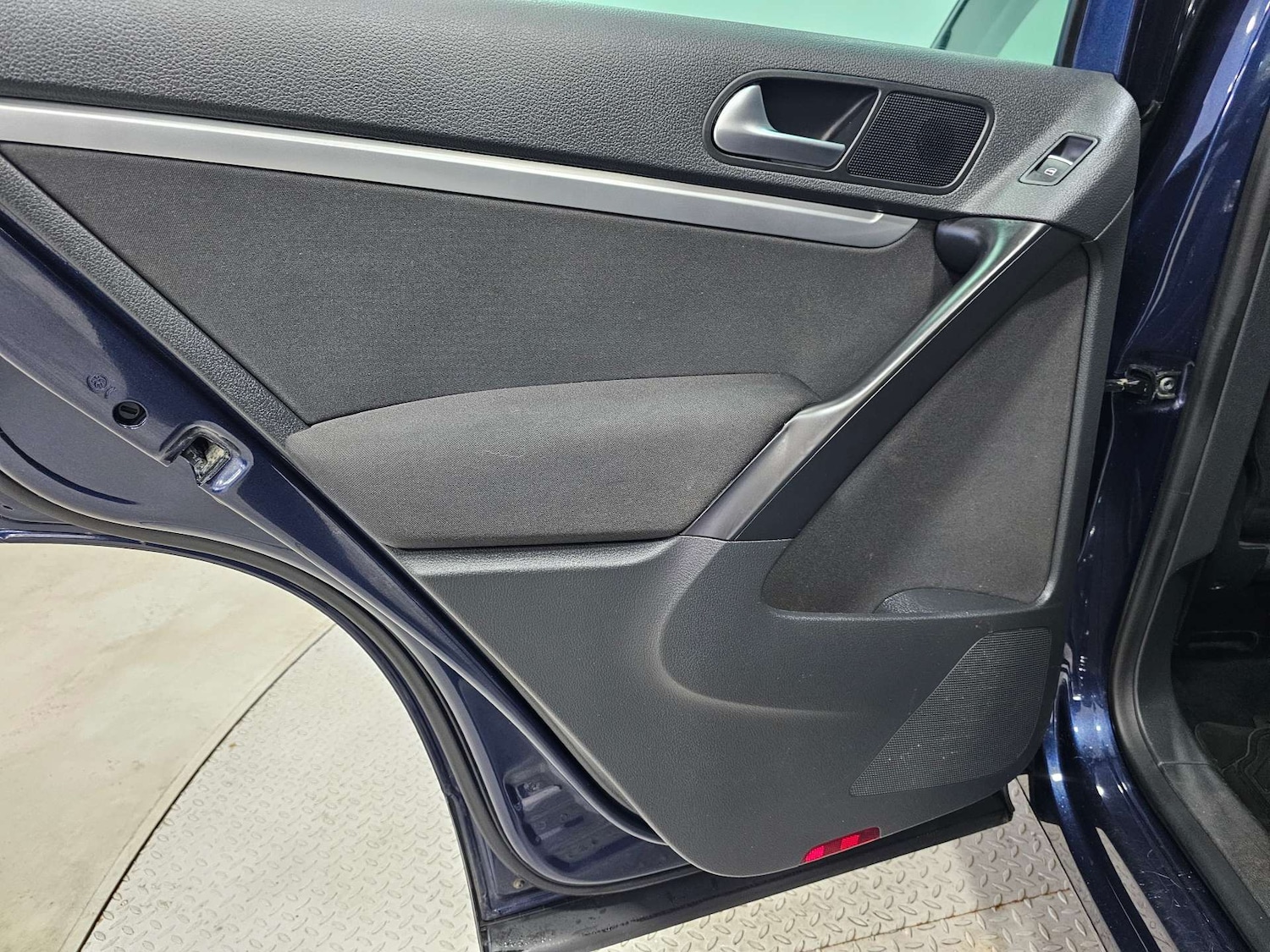 Used Volkswagen Tiguan 2015 for sale - 77125195: Photo 84