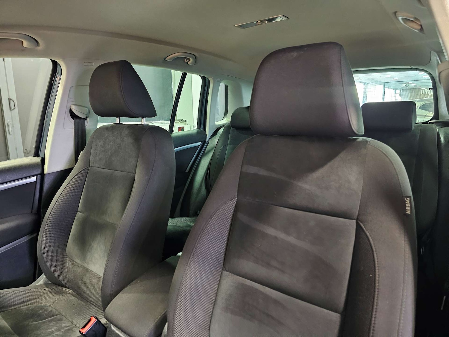 Used Volkswagen Tiguan 2015 for sale - 77125195: Photo 95