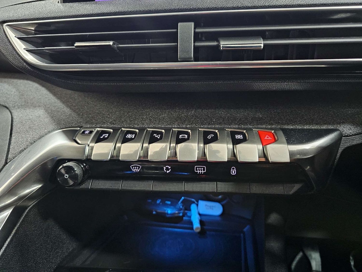 Used Peugeot 3008 2017 for sale - 77350595: Photo 32