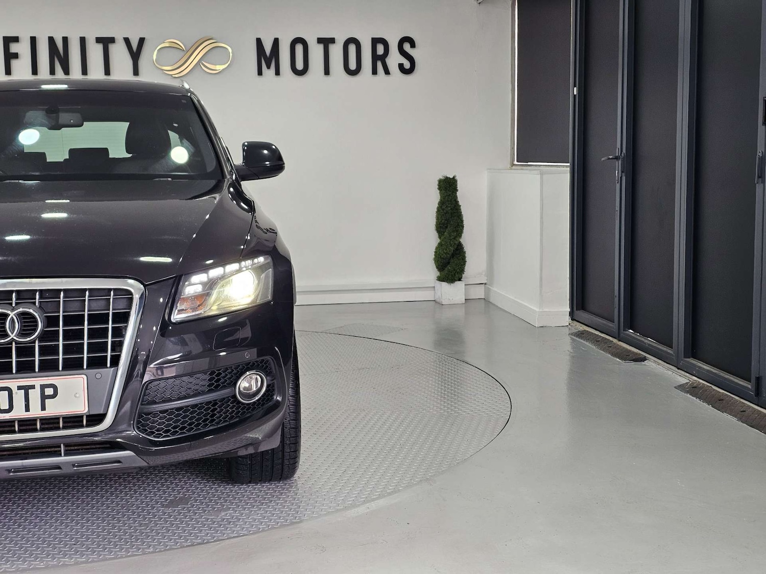 Used Audi Q5 2011 for sale - 78080741: Photo 11