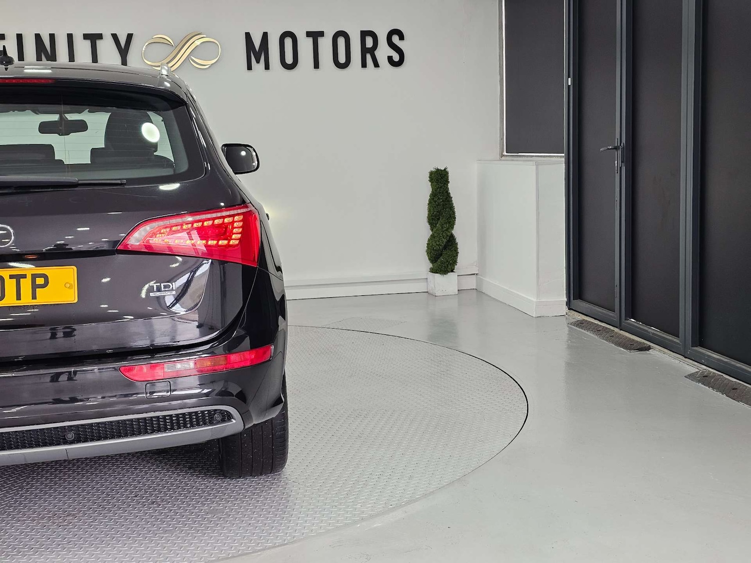 Used Audi Q5 2011 for sale - 78080741: Photo 26