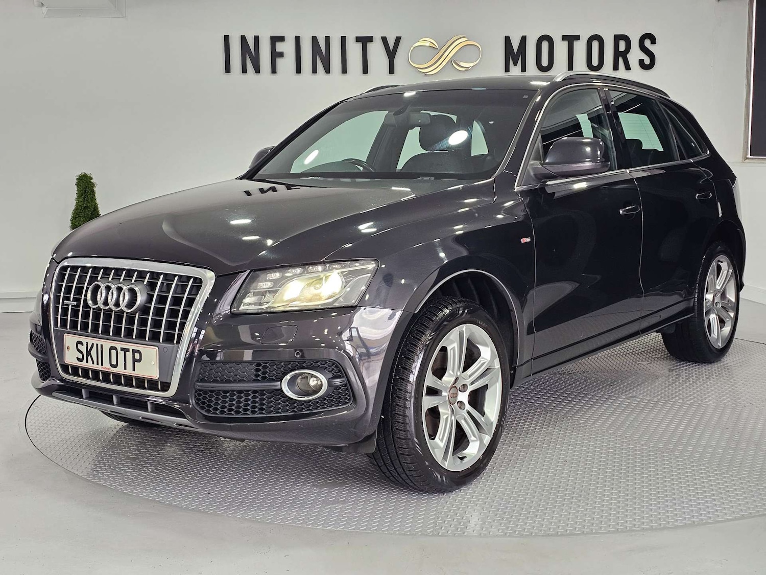 Used Audi Q5 2011 for sale - 78080741: Photo 4