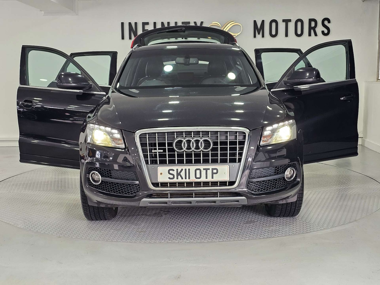 Used Audi Q5 2011 for sale - 78080741: Photo 40