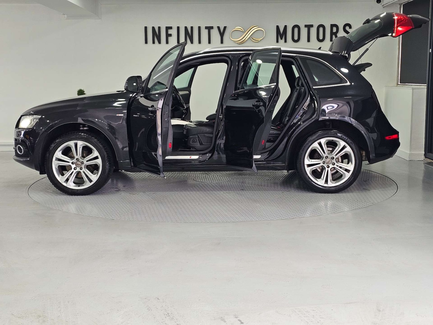 Used Audi Q5 2011 for sale - 78080741: Photo 42