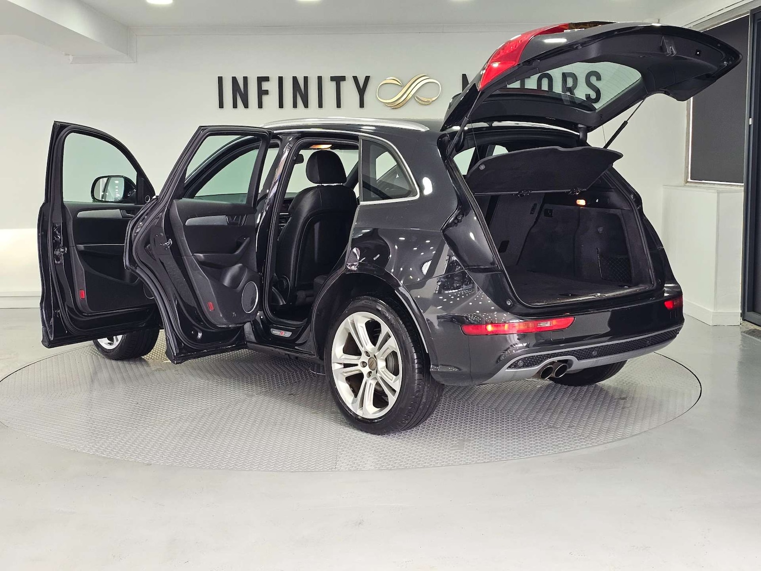 Used Audi Q5 2011 for sale - 78080741: Photo 43