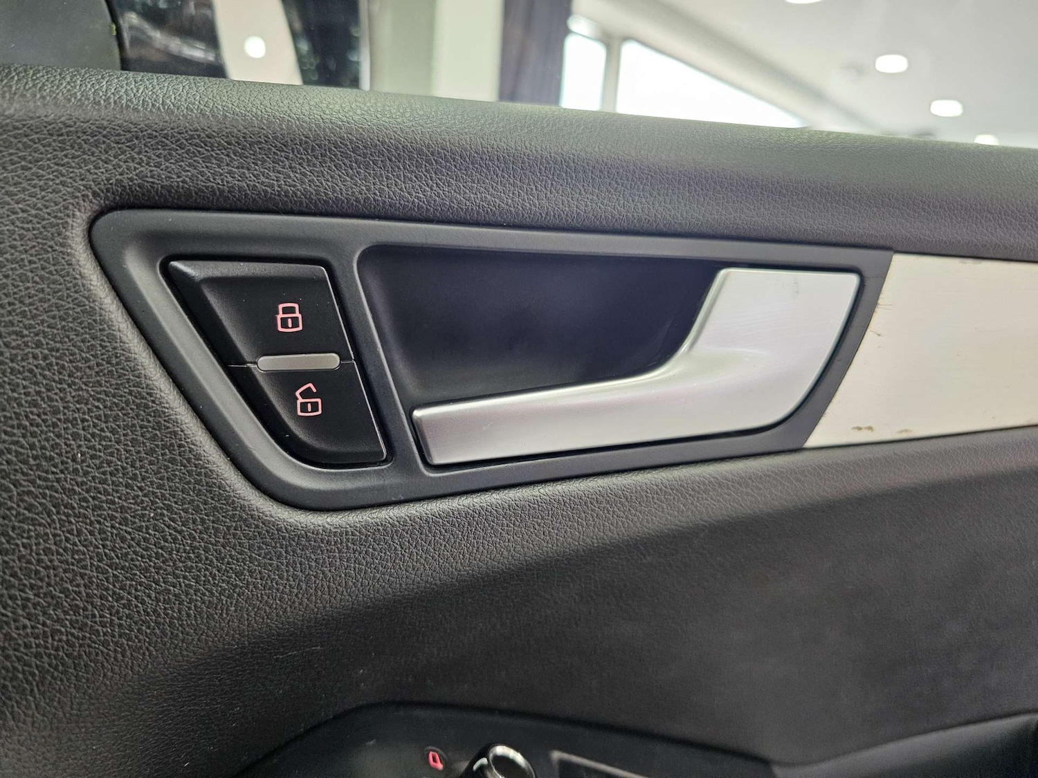 Used Audi Q5 2011 for sale - 78080741: Photo 51