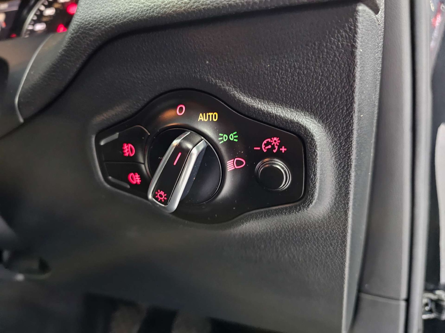 Used Audi Q5 2011 for sale - 78080741: Photo 54