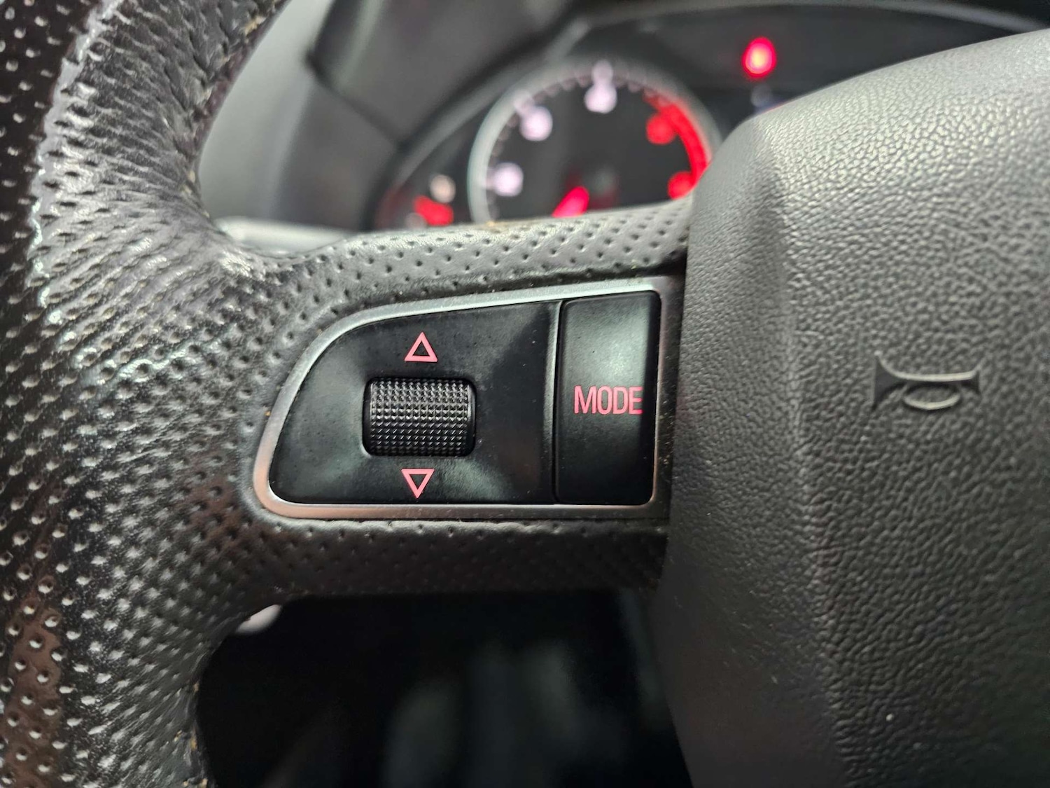 Used Audi Q5 2011 for sale - 78080741: Photo 58