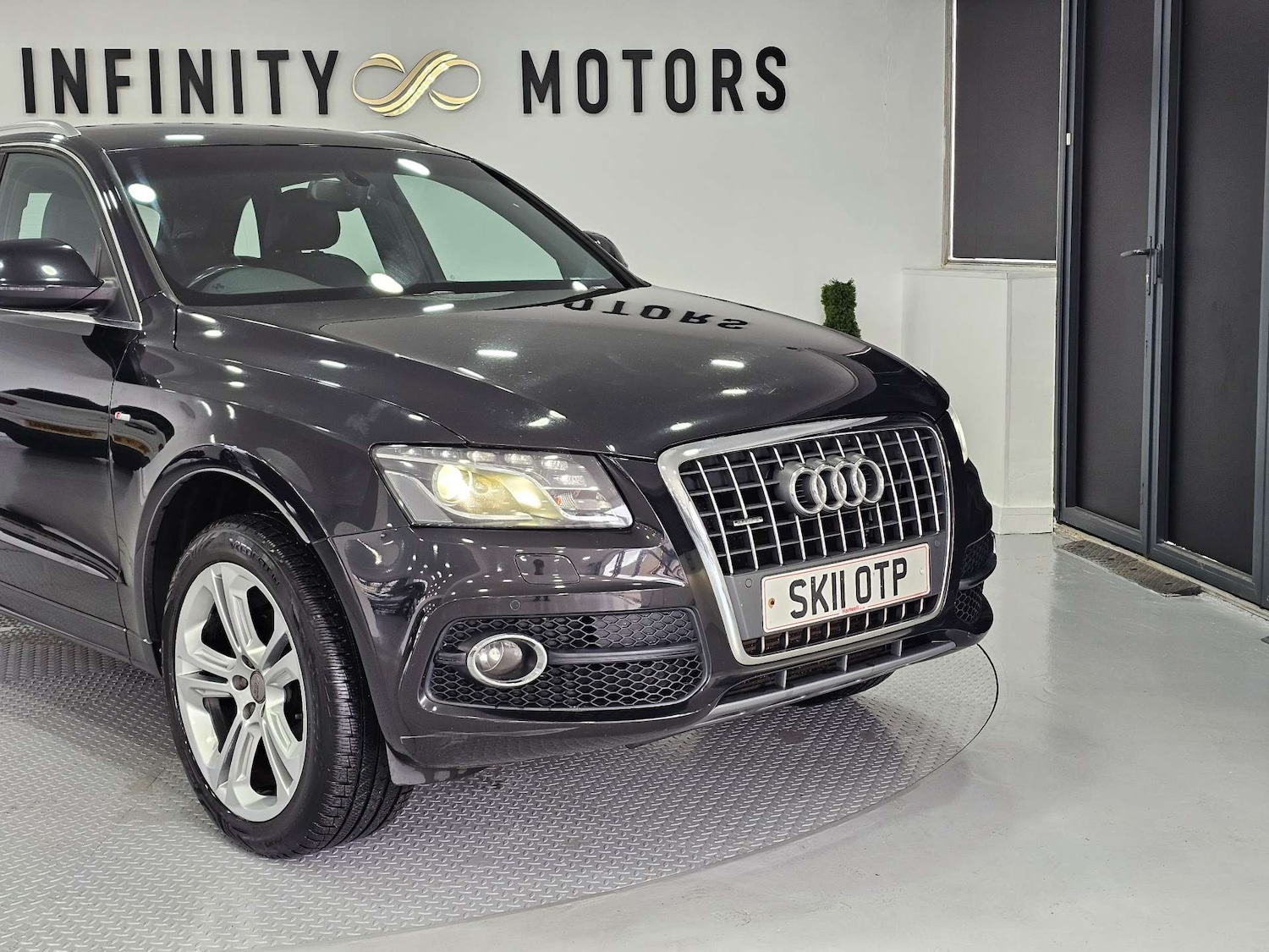 Used Audi Q5 2011 for sale - 78080741: Photo 6