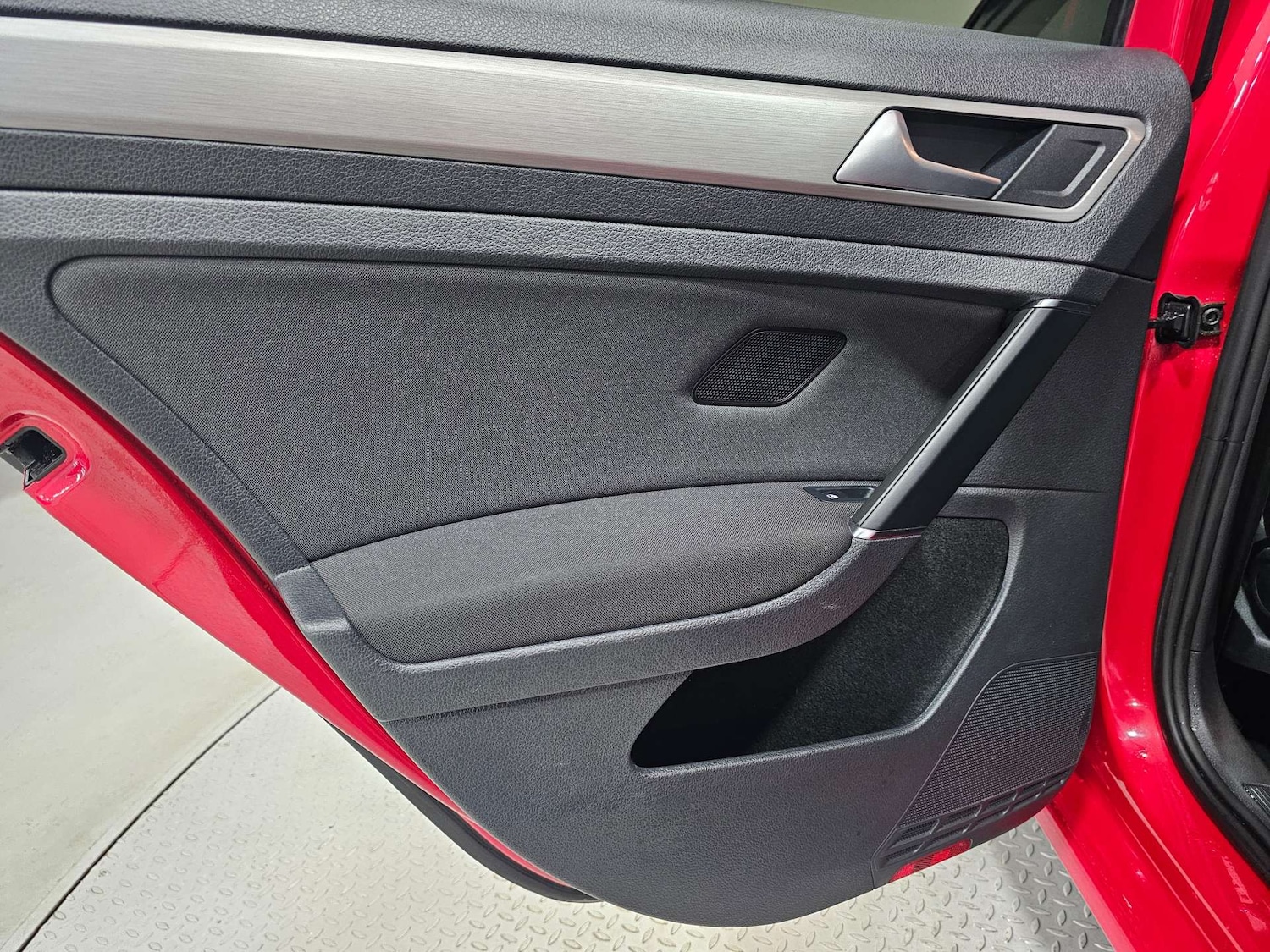 Used Volkswagen Golf 2017 for sale - 76972349: Photo 92