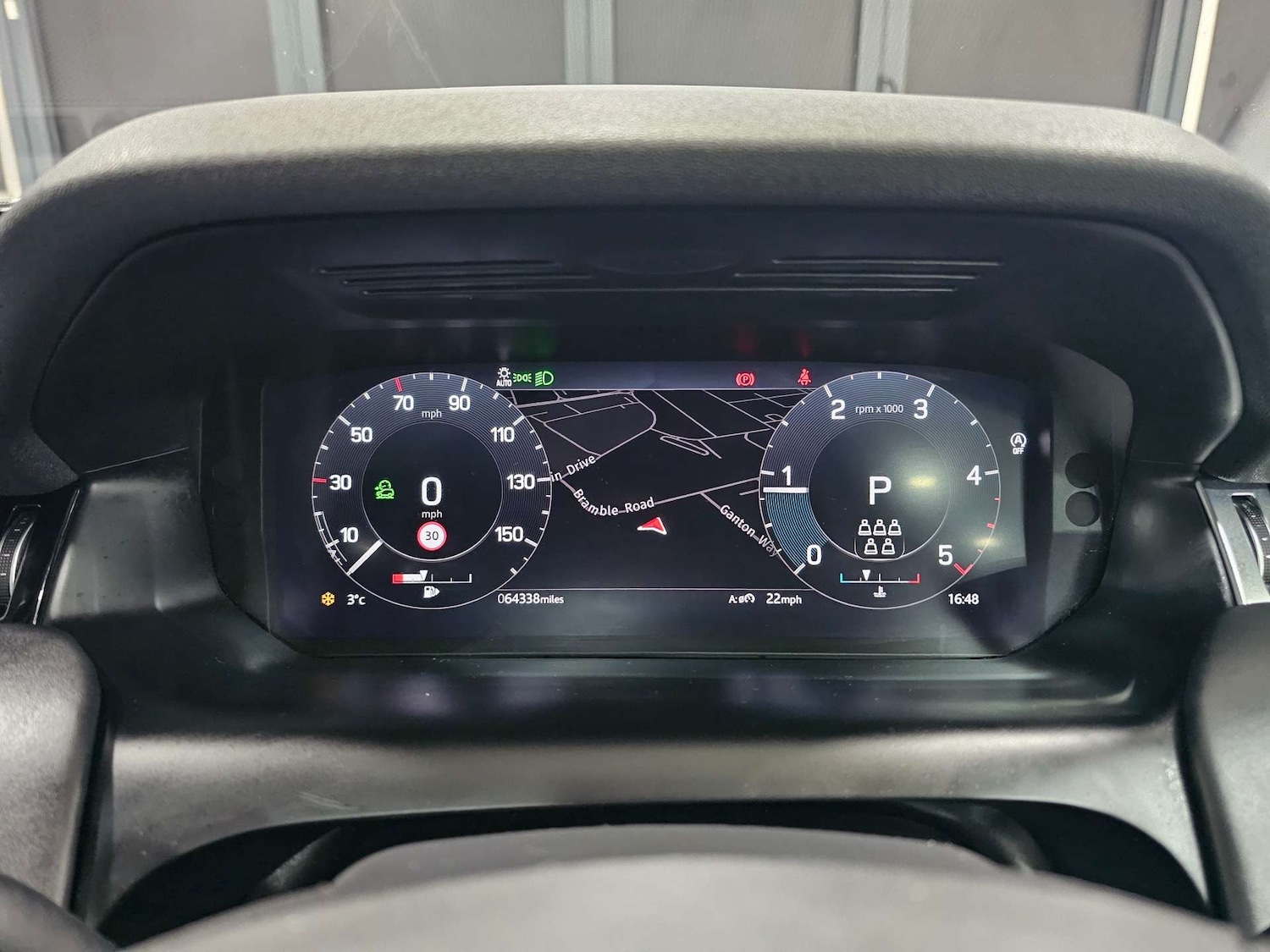 Used Land Rover Discovery Sport 2021 for sale - 76972387: Photo 30