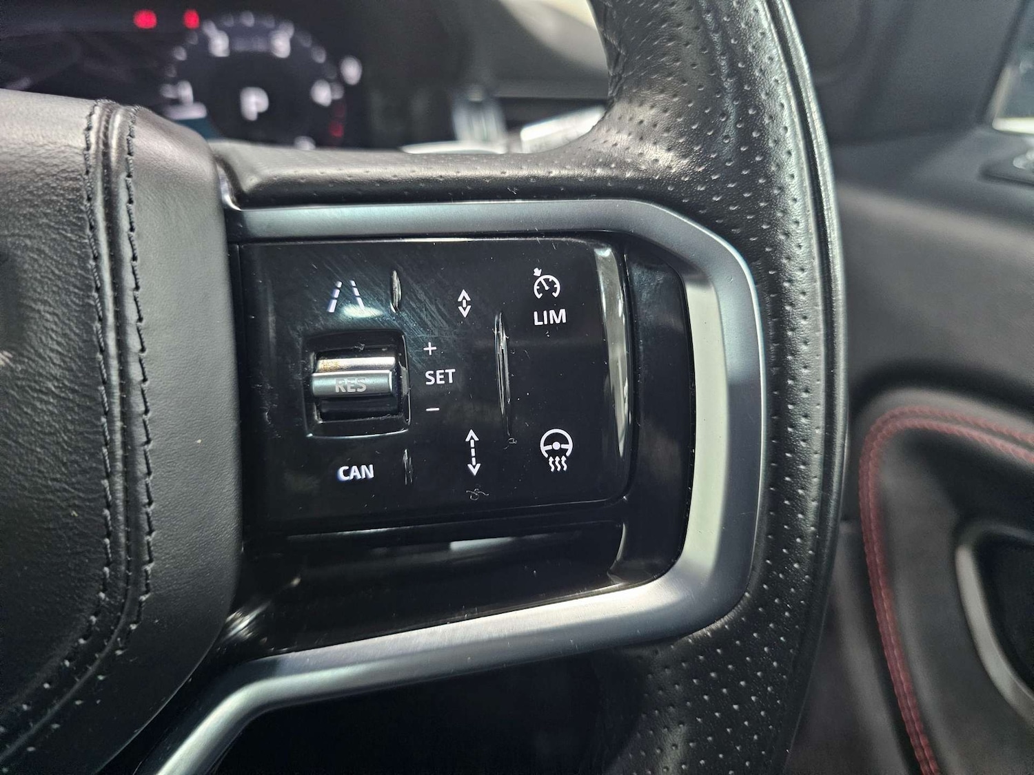 Used Land Rover Discovery Sport 2021 for sale - 76972387: Photo 32