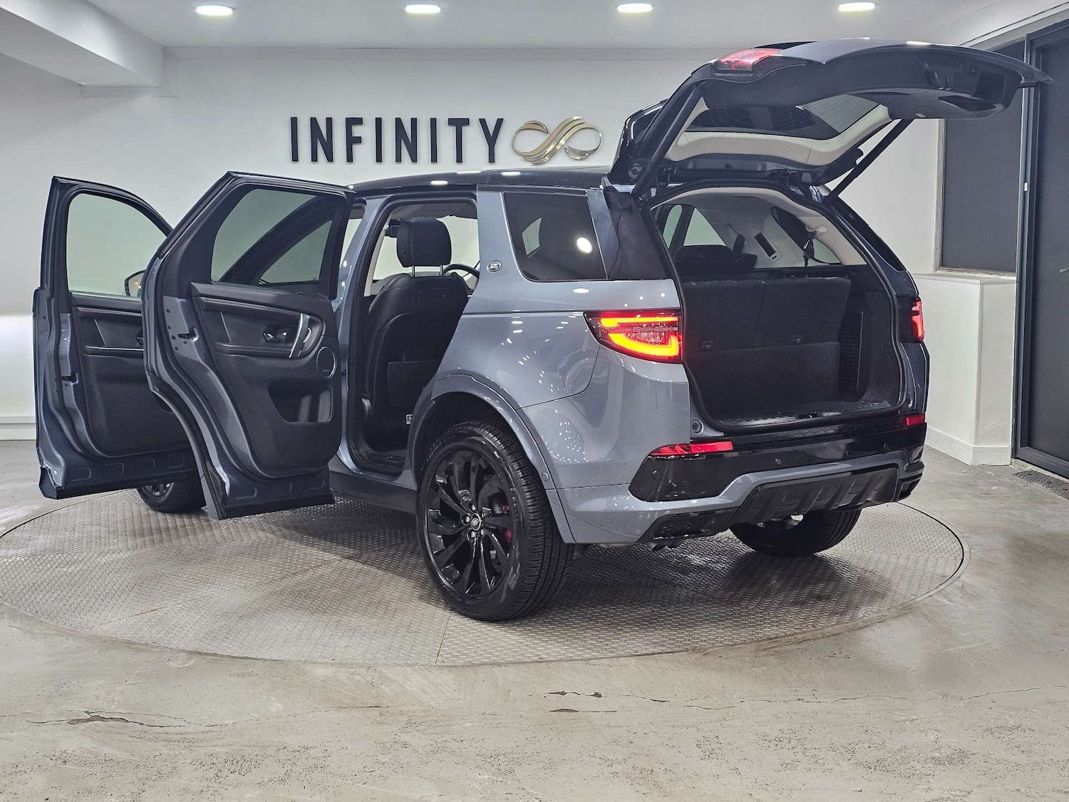 Used Land Rover Discovery Sport 2021 for sale - 76972387: Photo 63