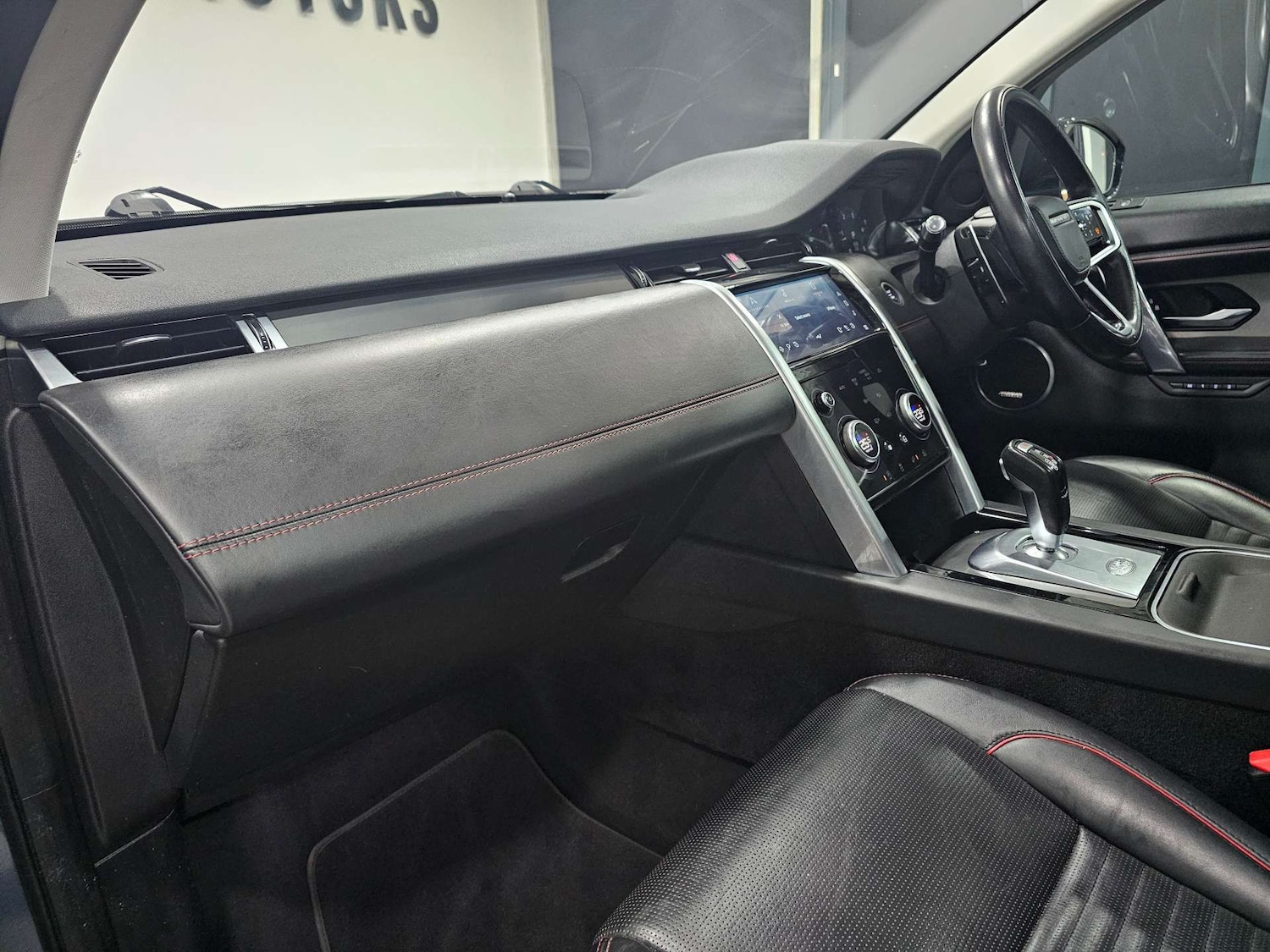 Used Land Rover Discovery Sport 2021 for sale - 76972387: Photo 98