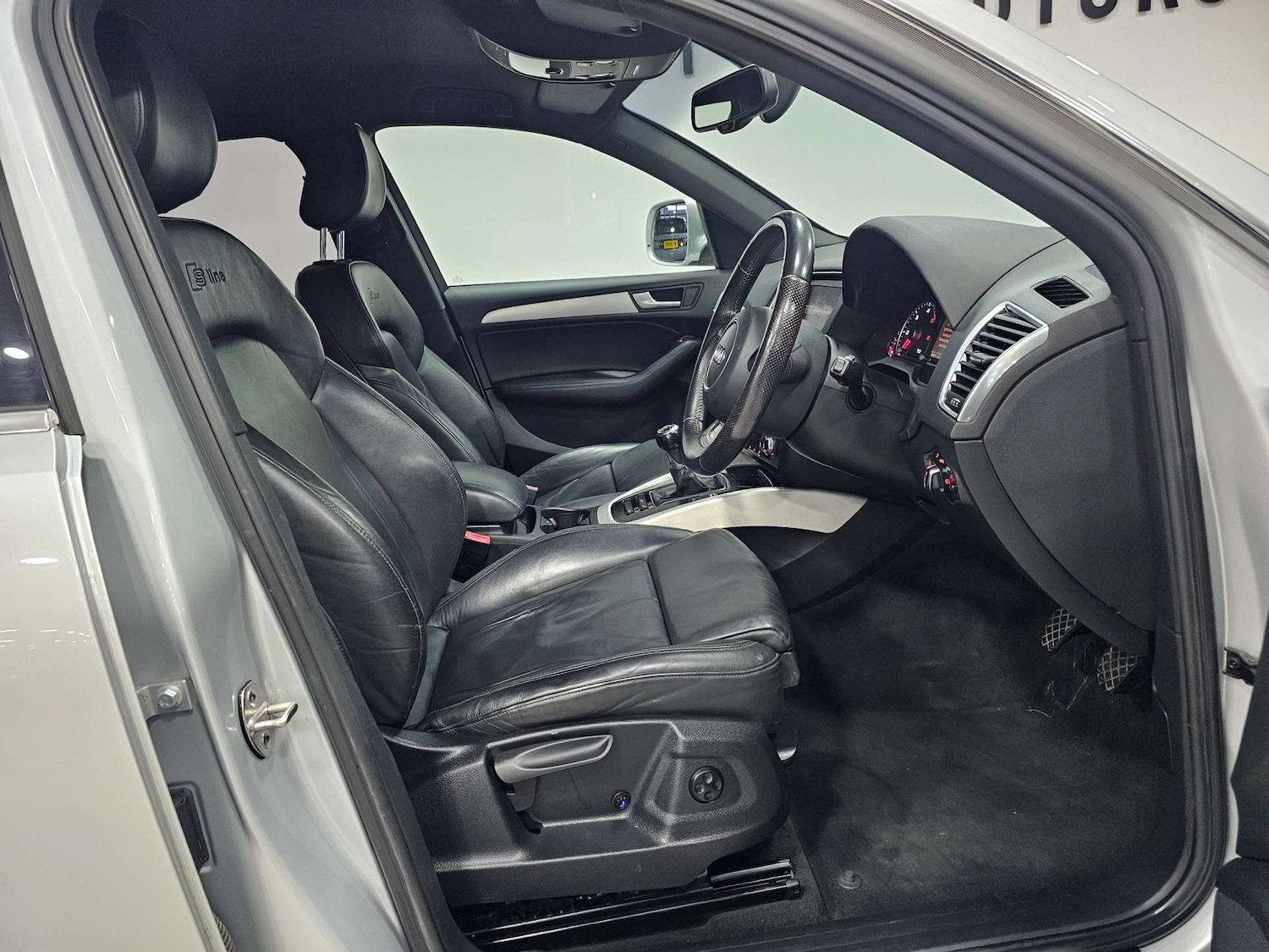 Used Audi Q5 2013 for sale - 76972446: Photo 2