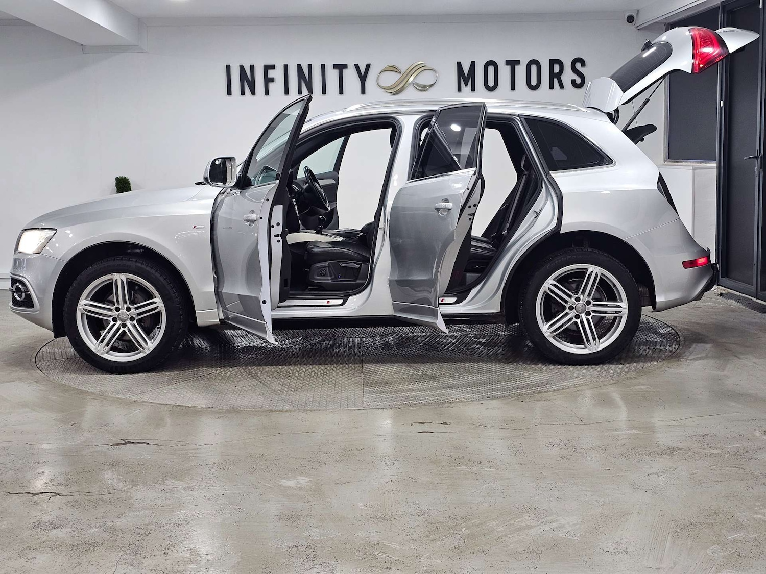 Used Audi Q5 2013 for sale - 76972446: Photo 46