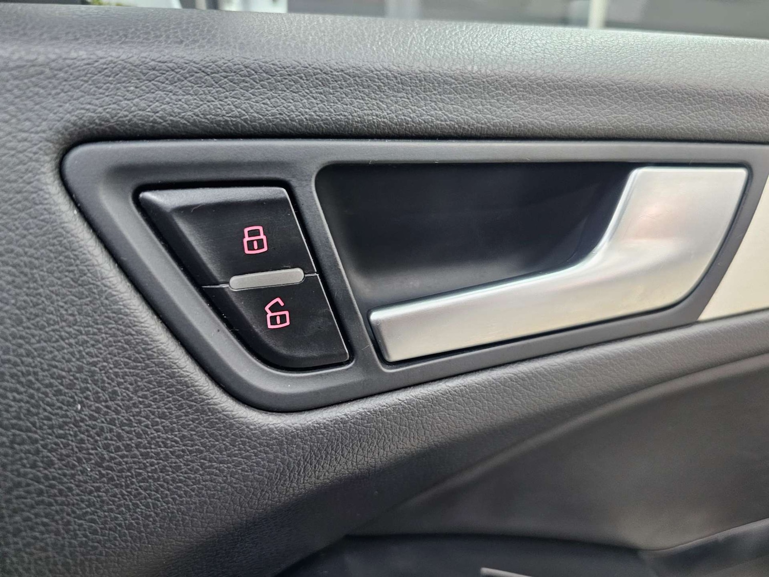 Used Audi Q5 2013 for sale - 76972446: Photo 54