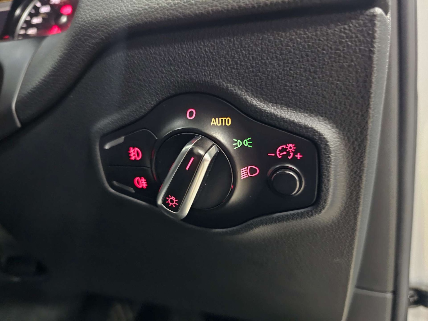 Used Audi Q5 2013 for sale - 76972446: Photo 60