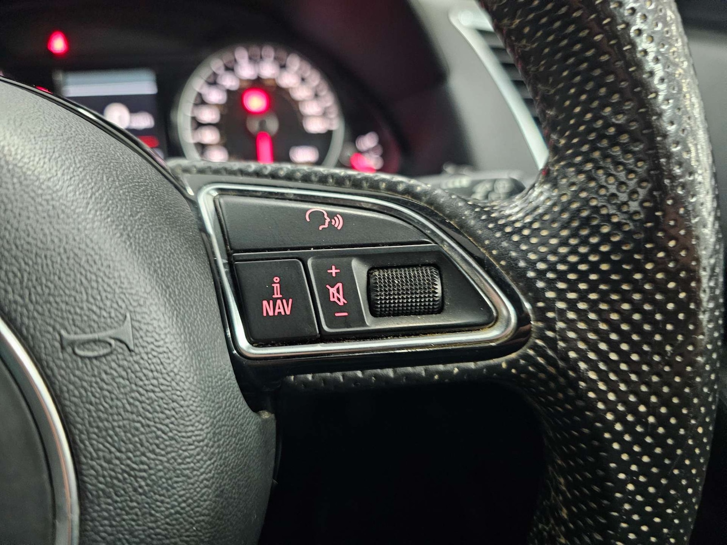 Used Audi Q5 2013 for sale - 76972446: Photo 62