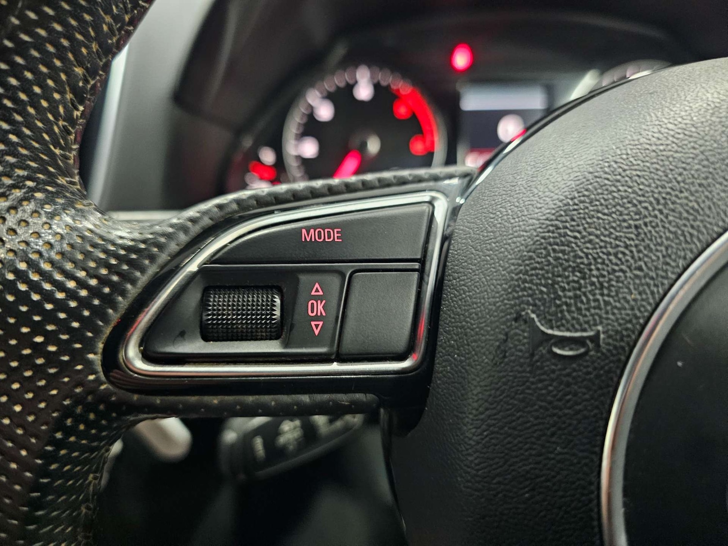 Used Audi Q5 2013 for sale - 76972446: Photo 63