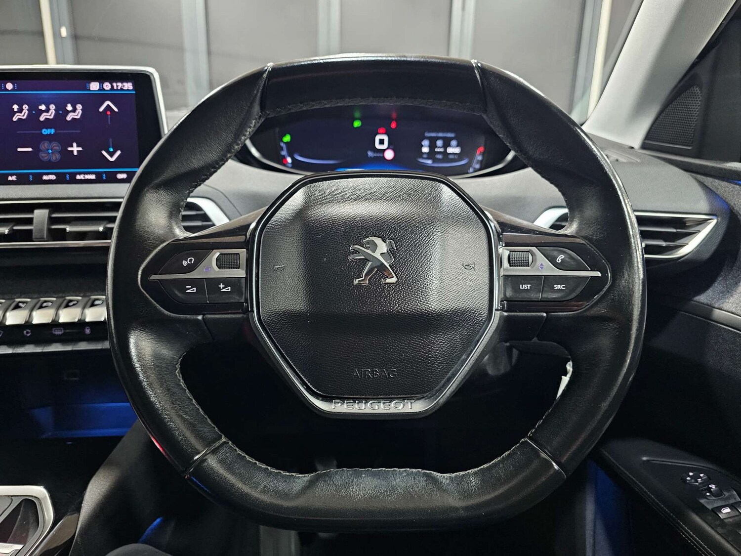 Used Peugeot 3008 2018 for sale - 76972363: Photo 13