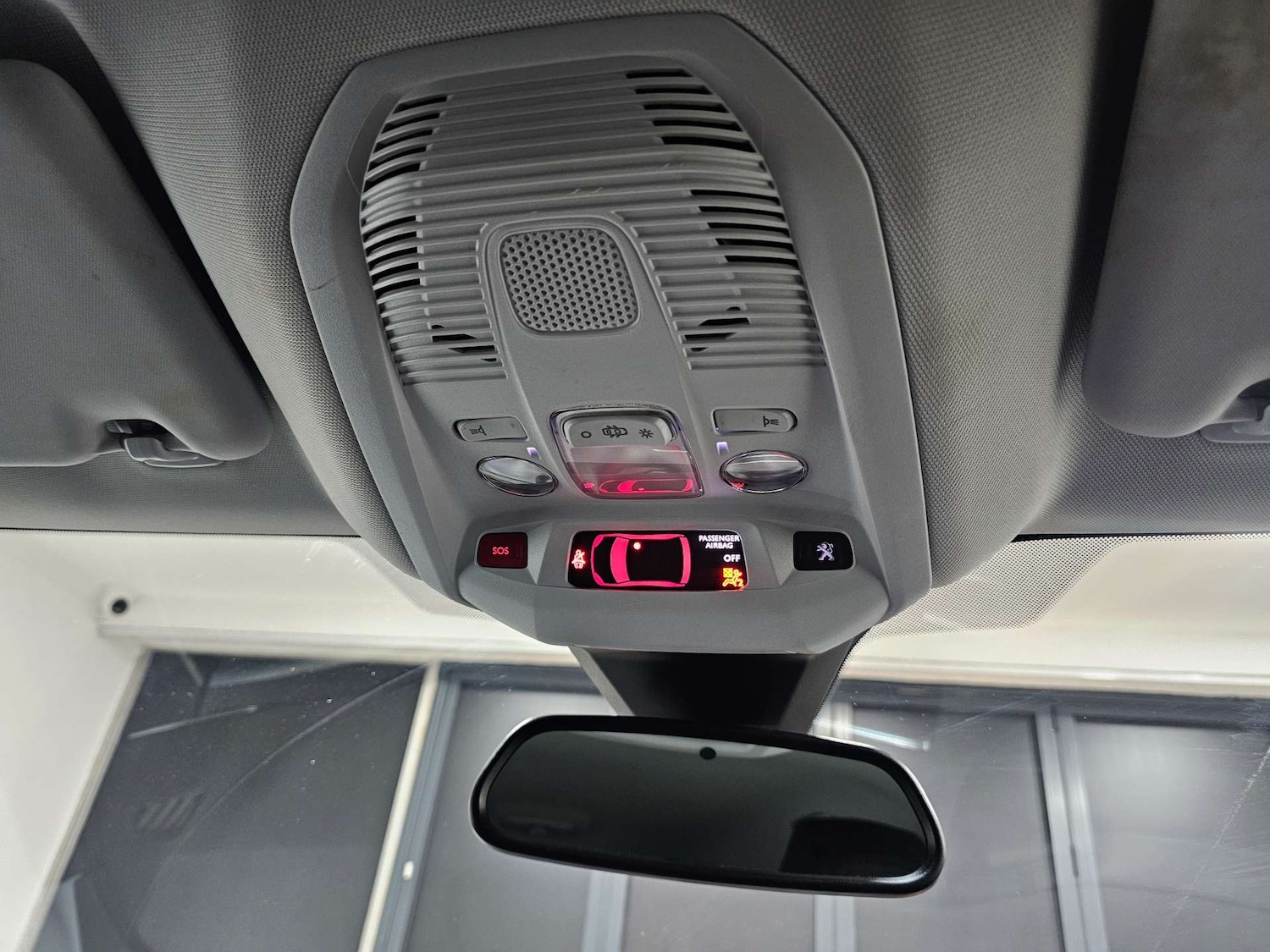 Used Peugeot 3008 2018 for sale - 76972363: Photo 71