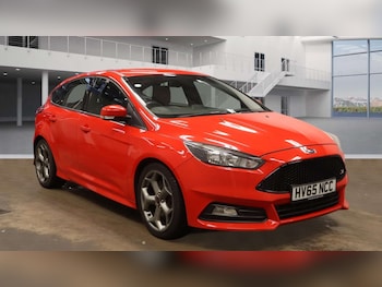 2015 - 2.0 Focus ST-2 T 5dr