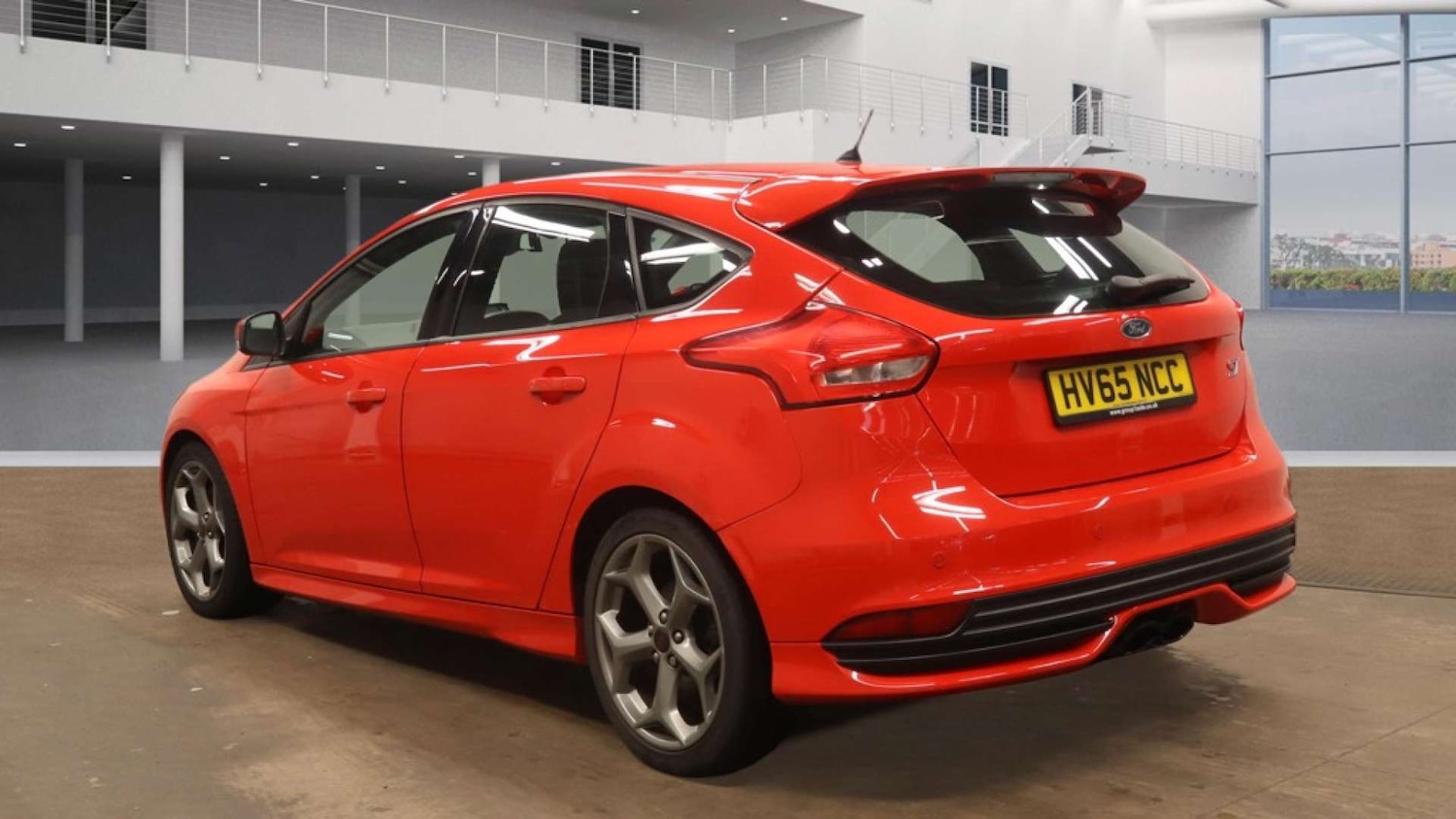 Used Ford Focus 2015 for sale - 77431844: Photo 4